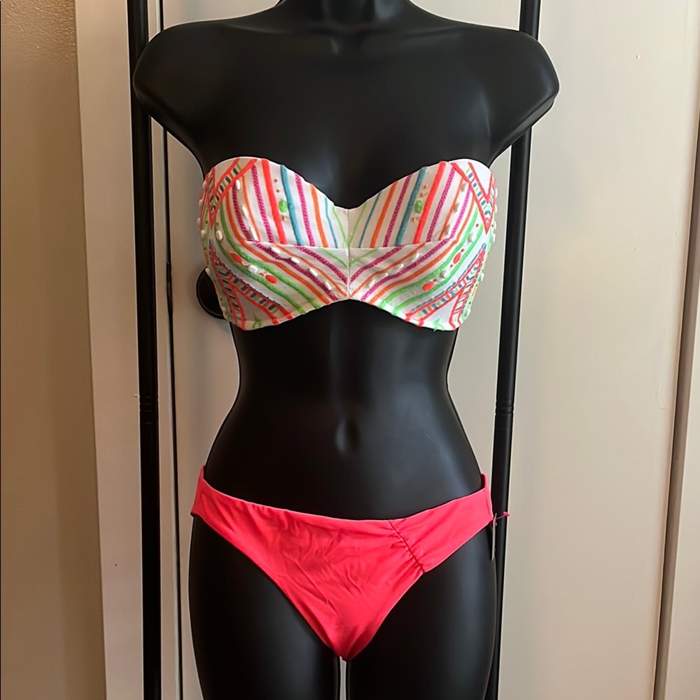 NWT Victoria’s Secret bikini